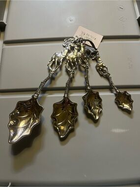 Ganz Decorative Leaf-Shaped Serving Spoon Set in Silver